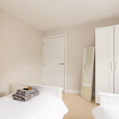 Luxury Detached Home Edimburgo Esterno foto